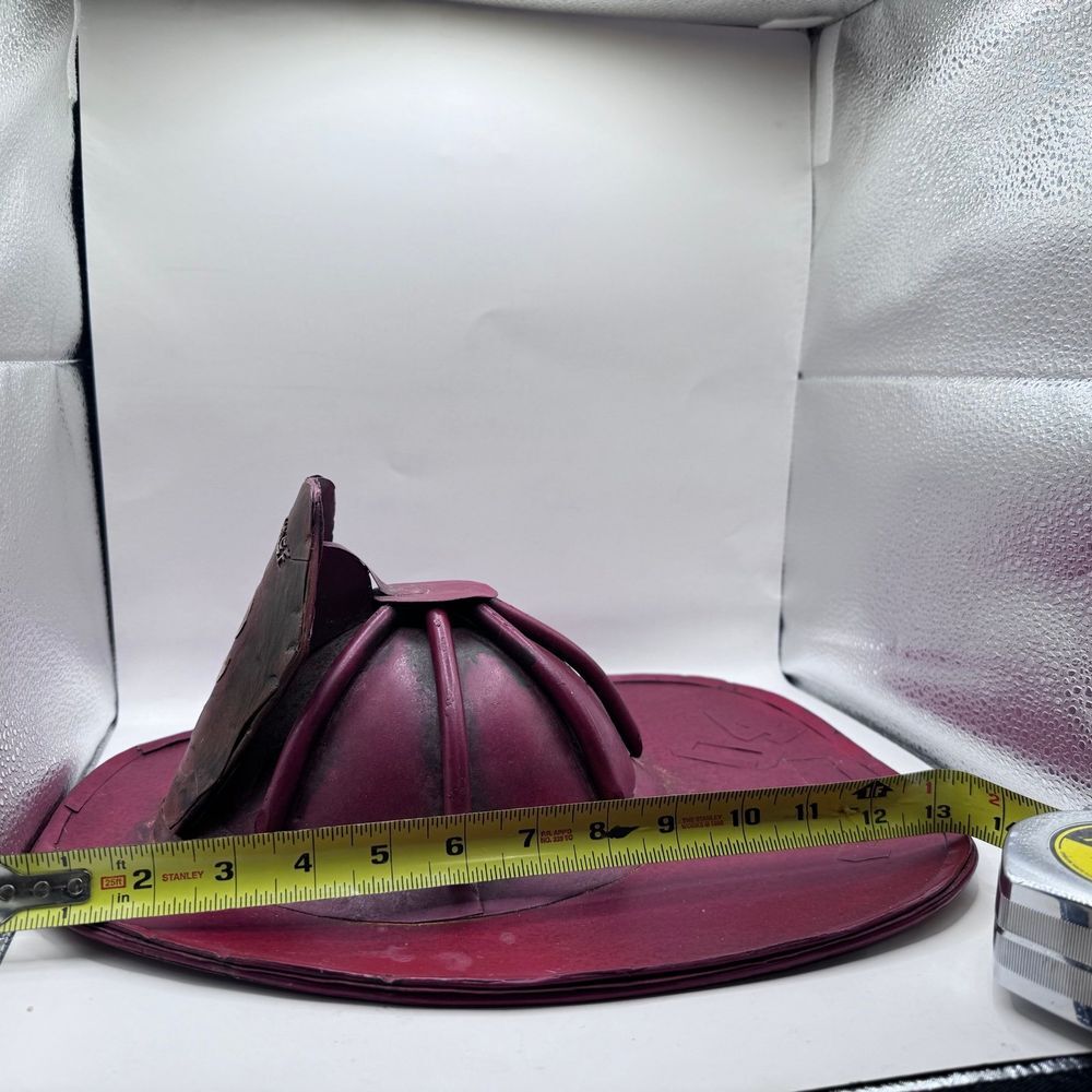 Vintage‎ metal fire chiefs hat decor red - Picture 3 of 9